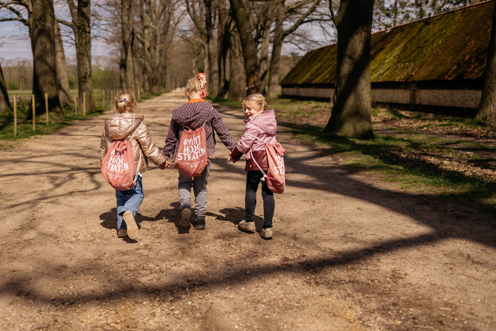 Kom 'land-lopen' in Wortel-Kolonie